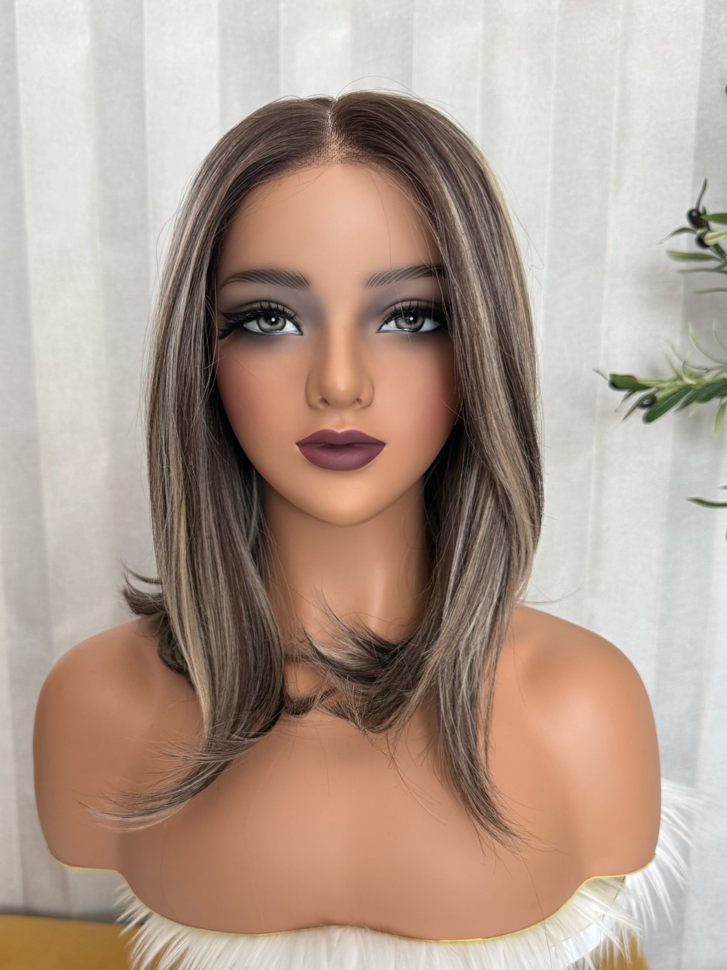 HAILEY T- CASTAÑO MECHAS BEIGE