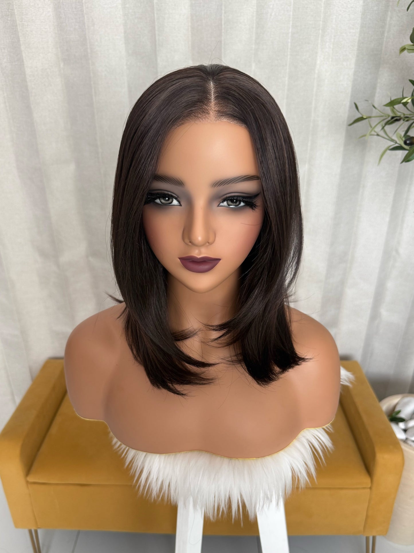 HAILEY T-CASTAÑO