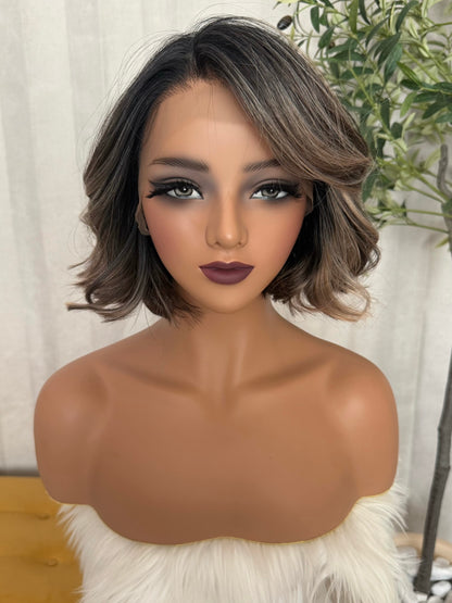 Beth T-Castaño Mechas Rubias