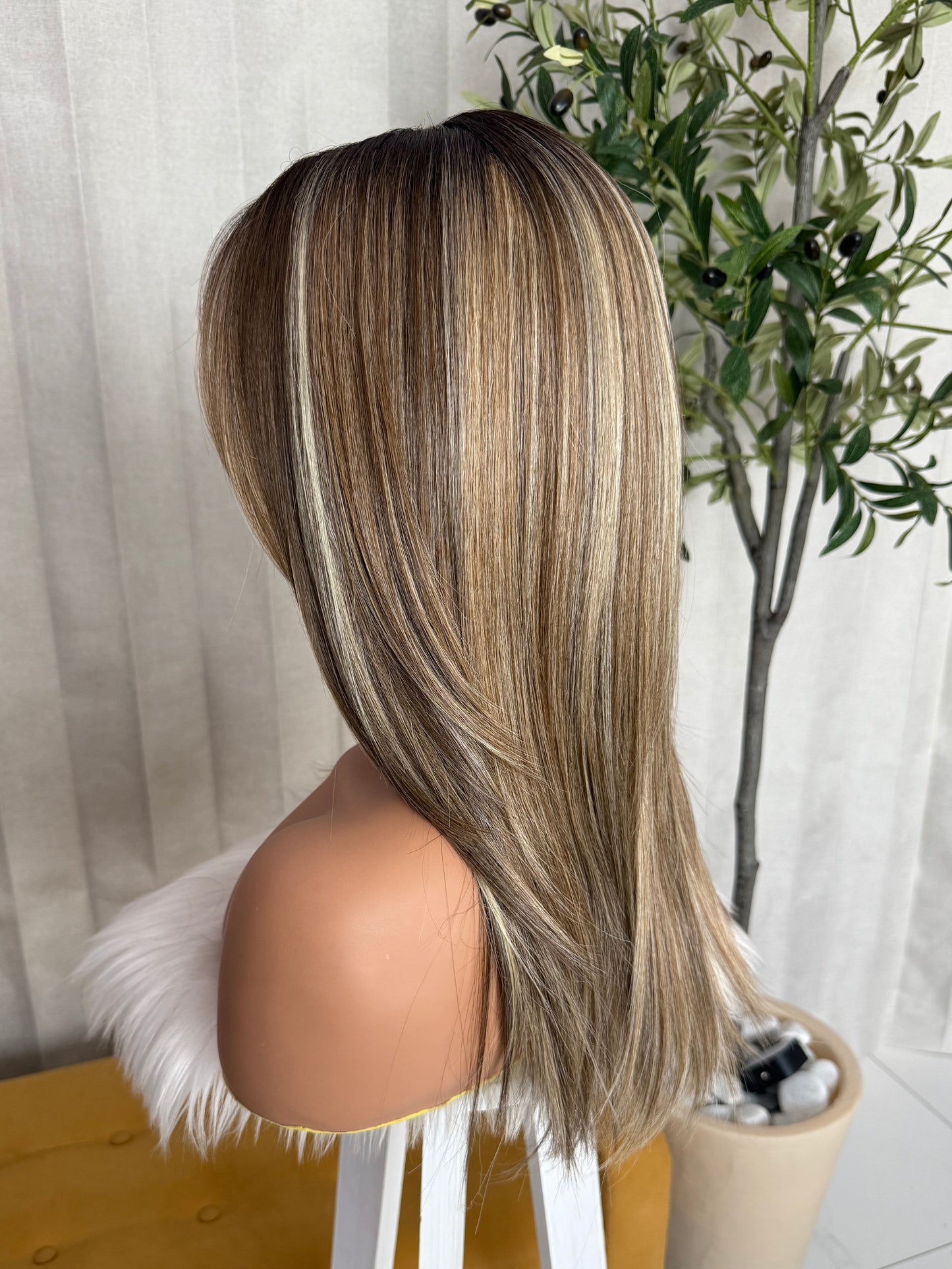 THEA RUBIO CON MECHAS