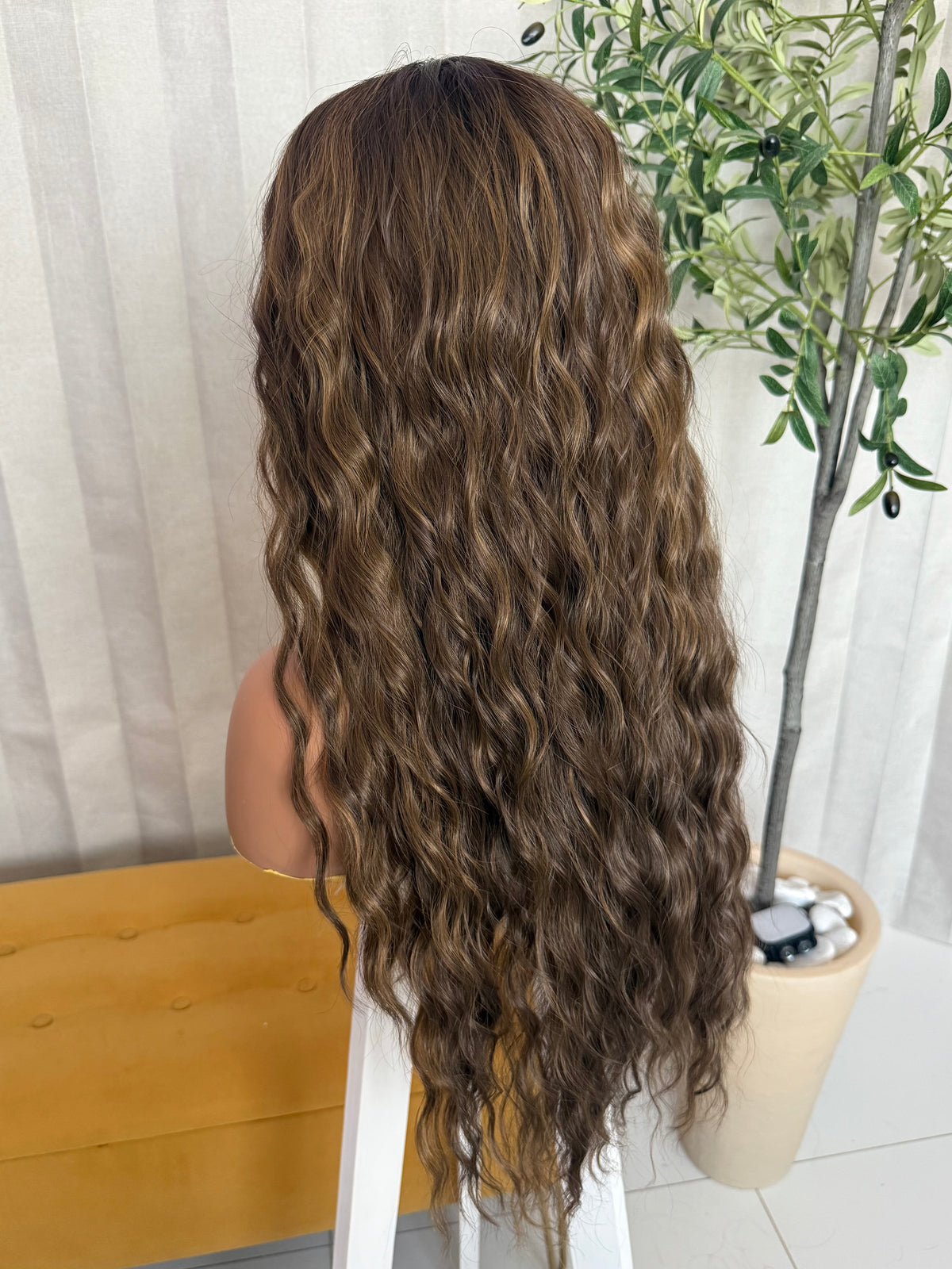 Mika Castaño Cenizo Beige (Mushroom Bronde)  30” Partido Libre Partido Libre Lace 13*4