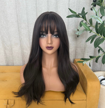 Pamela T- Castaño Oscuro