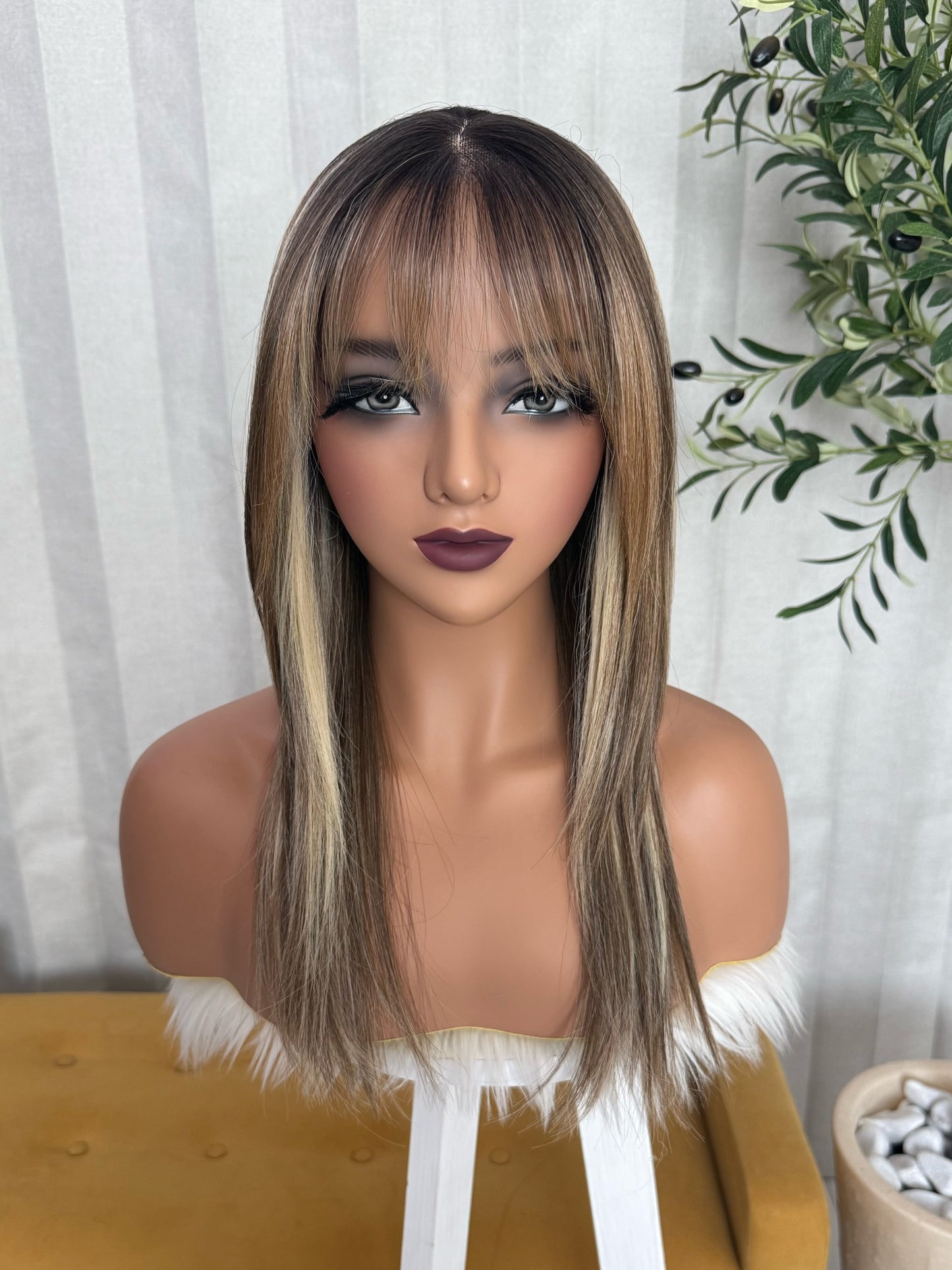 THEA RUBIO CON MECHAS