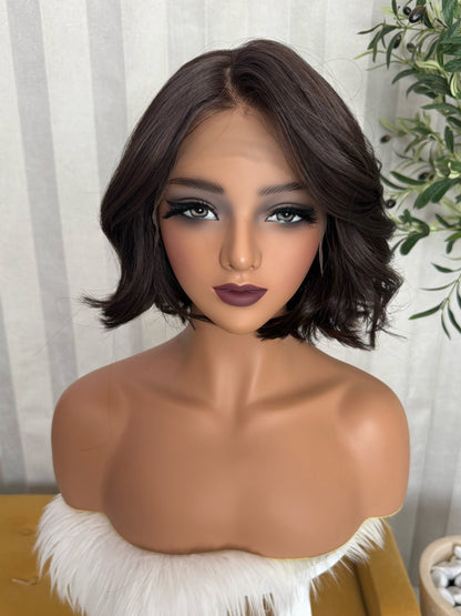 BETH T- CASTAÑO