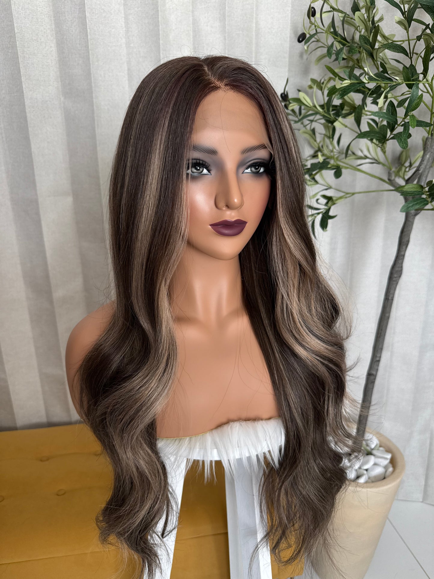 RAVEN T-CASTAÑO MECHAS RUBIAS
