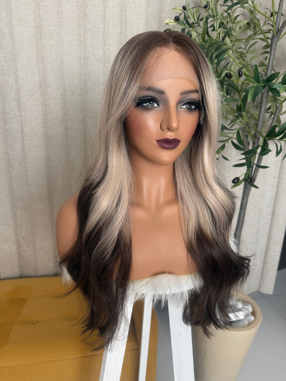 Olenka T-Rubio  Beige Ahumado 26” Partido Libre Lace 13*6