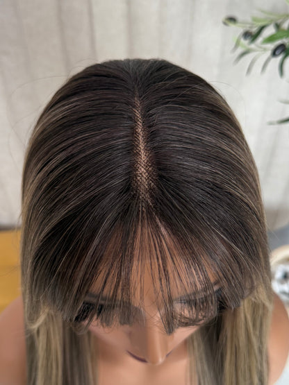 Nuria T-Mechas Rubias  24” Partido Fijo
