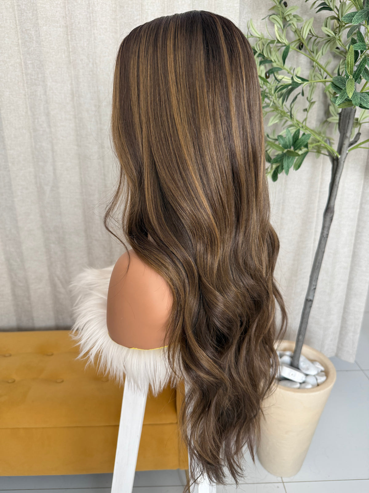 Keri T-Castaño Cenizo Beige (Mushroom Bronde) 28” Partido Libre Glueless 6*4