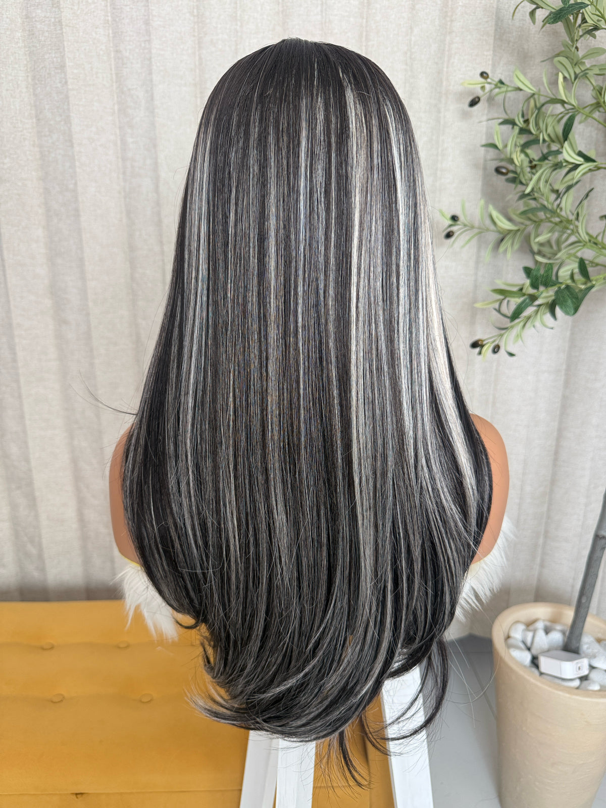 Regina Sal Pimienta 24” Partido Libre Glueless  6*4
